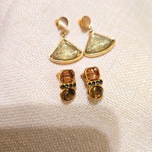 Earing 2 sets . NEW.